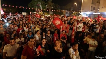 В тунисской столице проходит массовая акция протеста оппозиции