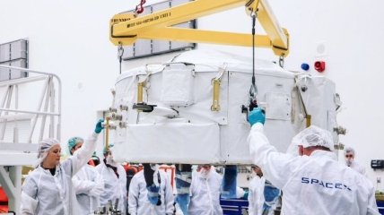 SpaceX поможет в создании гуманитарного груза для космической станции NASA