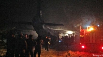 Иркутск: четверо погибших до сих пор остаются в разбившемся самолете