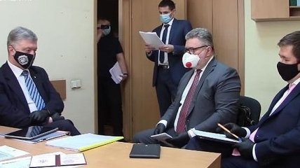 ГБР показало, как Порошенко отказался получать подозрение (Видео)