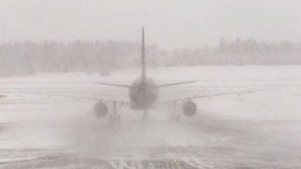 Снежный буран: В Казахстане задержали все авиарейсы