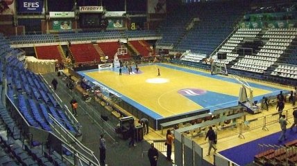 Баскетбольную арену Pionir в Белграде превратили в больницу