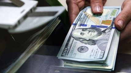 Курс валют от НБУ: доллар перешагнул психологический рубеж в 27 гривен