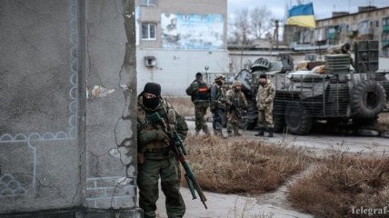 Террористы 5 раз обстреляли украинских военных