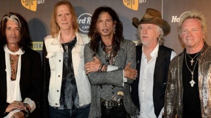 Группа Aerosmith испугалась теракта
