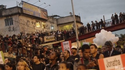 В Бразилии протесты не стихают, но число их участников снизилось