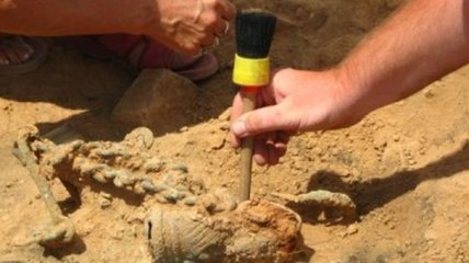  Ученые раскопали артефакты, которым 5 тысяч лет