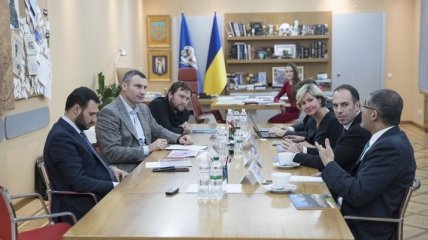 Киев получит $1 млн на ТЭО для транспорта на Троещину