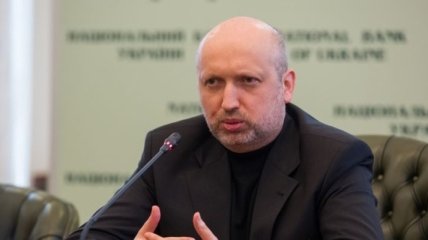 Турчинов заявил, что Украина не будет дотировать ДНР и ЛНР