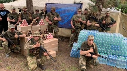 БК Днепр помог продуктами военным на Донбассе (Фото)