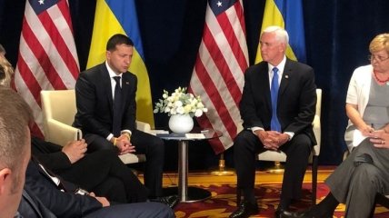 Пенс: Между США и Украиной чрезвычайно прочные отношения