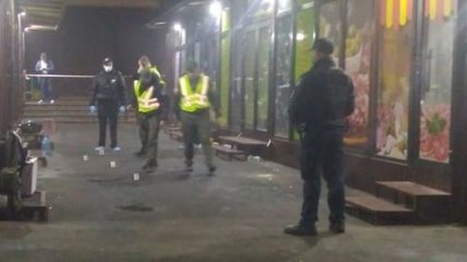 Вибух на ринку Києва: невідомий жбурнув у бік магазинів гранату Ф-1