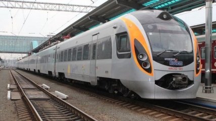 Поезд Киев - Запорожье в ноябре будет курсировать ежедневно