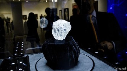 Самый большой алмаз в мире не удалось продать на аукционе