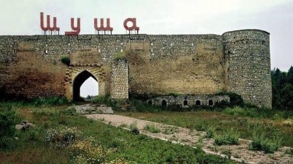 Нагорный Карабах обвинил Азербайджан в обстреле Шуши: что там происходит (видео)