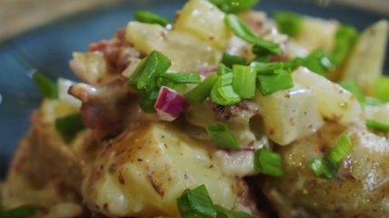Немецкий картофельный салат получается невероятным
