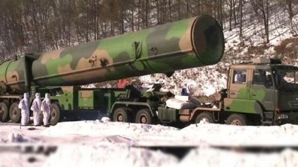 Китай разместил ракетные комплексы на границе с РФ