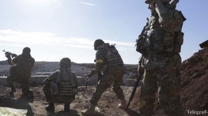 Украинские военные отбили атаку террористов под Песками