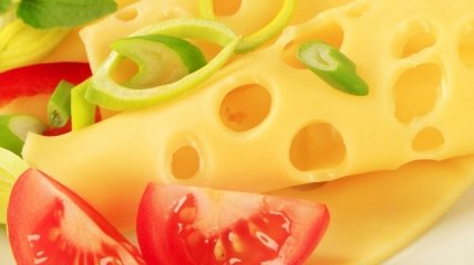 Какими полезными свойствами обладает сыр?