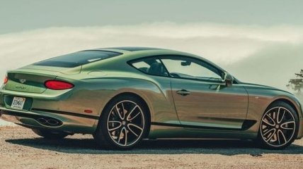Компания Bentley представила лимитированный гиперкар со скоростью до 333 километров