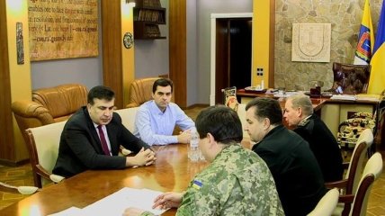 Саакашвили встретился с министром обороны Украины