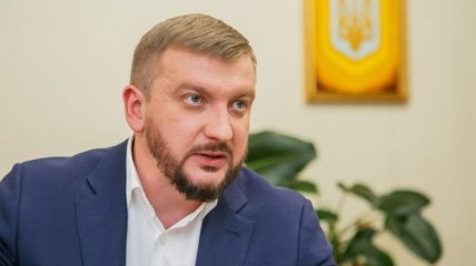Стало известно, сколько заработал министр юстиции Украины за 2017 год