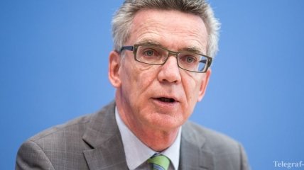 Глава МВД Германии - за депортацию беженцев в первую страну их прибытия в ЕС