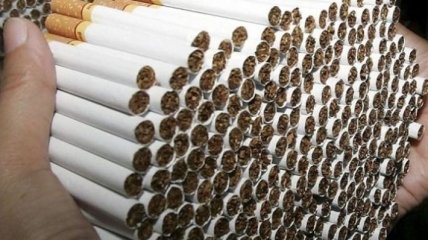 Конгресс США повысил минимальный возраст покупки сигарет