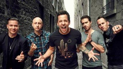 Simple Plan презентовали новый трек и клип "Opinion Overload"