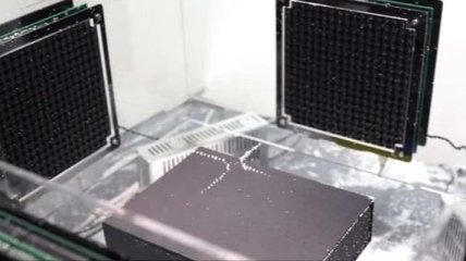Ученые заставили предметы парить в воздухе (Видео)