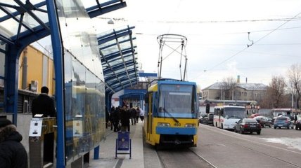 В Киеве на станции скоростного трамвая произошел пожар