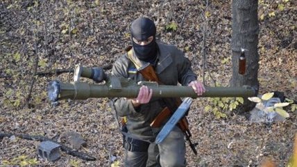 Сотрудники МВД обнаружили тайник боевиков на Луганщине