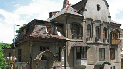 Будинок №35 на вулиці Дарвіна у Харкові