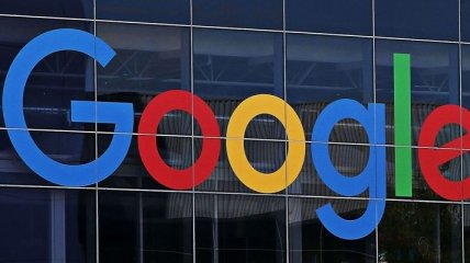 Google запатентовала самооткрывающийся ноутбук