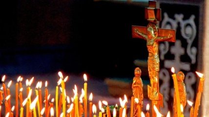 Воздвижение Креста Господня: когда празднуется, история и традиции 