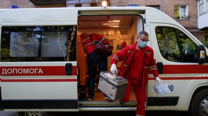 П'яний 18-річний хлопець накинувся на медиків, які надавали йому допомогу у Харкові