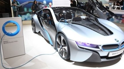 BMW будет продавать эко-модели через интернет