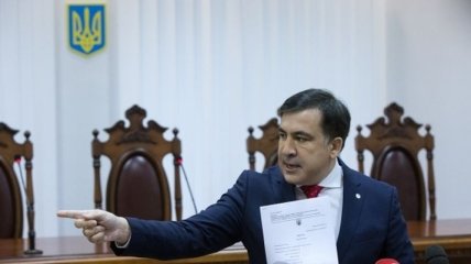 Иск Саакашвили к Порошенко: суд разрешил допустить представителя Президента 