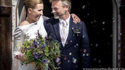 Прем’єрка Данії вийшла заміж із третьої спроби