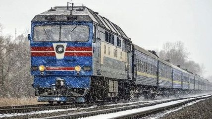 Украина сократила количество поездов в Россию