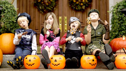 15 ужасно веселых детских игр на Хэллоуин