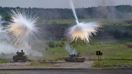 Боеприпасы с белым фосфором не запрещаются и не классифицируются как химическое оружие