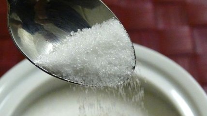 Медики рассказали, чем можно заменить сахар