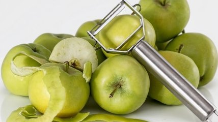 Обладает противораковыми свойствами: неоценимая польза яблочной кожуры