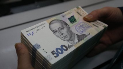 Украинцы могут получать по 3600 гривен ежемесячно