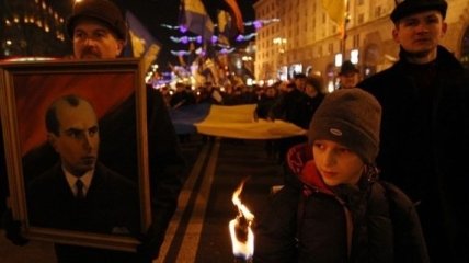 Факельное шествие в честь дня рождения Бандеры закончилось в Киеве