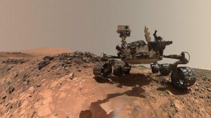 Марсоход зафиксировал живую человекоподобную фигуру на Марсе