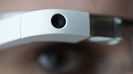 Новая версия устройства Google Glass находится в разработке