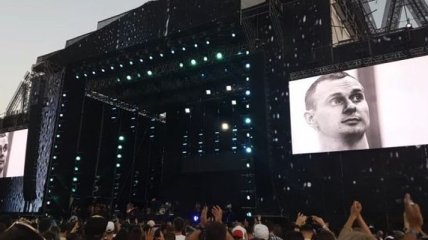 Atlas Weekend 2018: группа "Бумбокс" напомнила об Олеге Сенцове на сцене фестиваля (Видео)