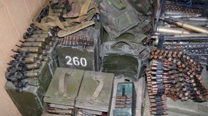В Мариуполе обнаружили крупный арсенал оружия и боеприпасов